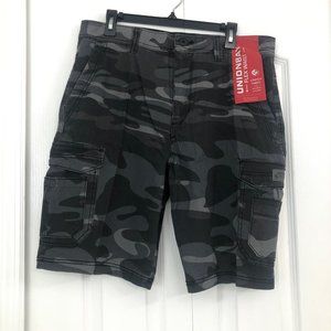 NWT Union Bay mens camo cargo shorts black/grey 36